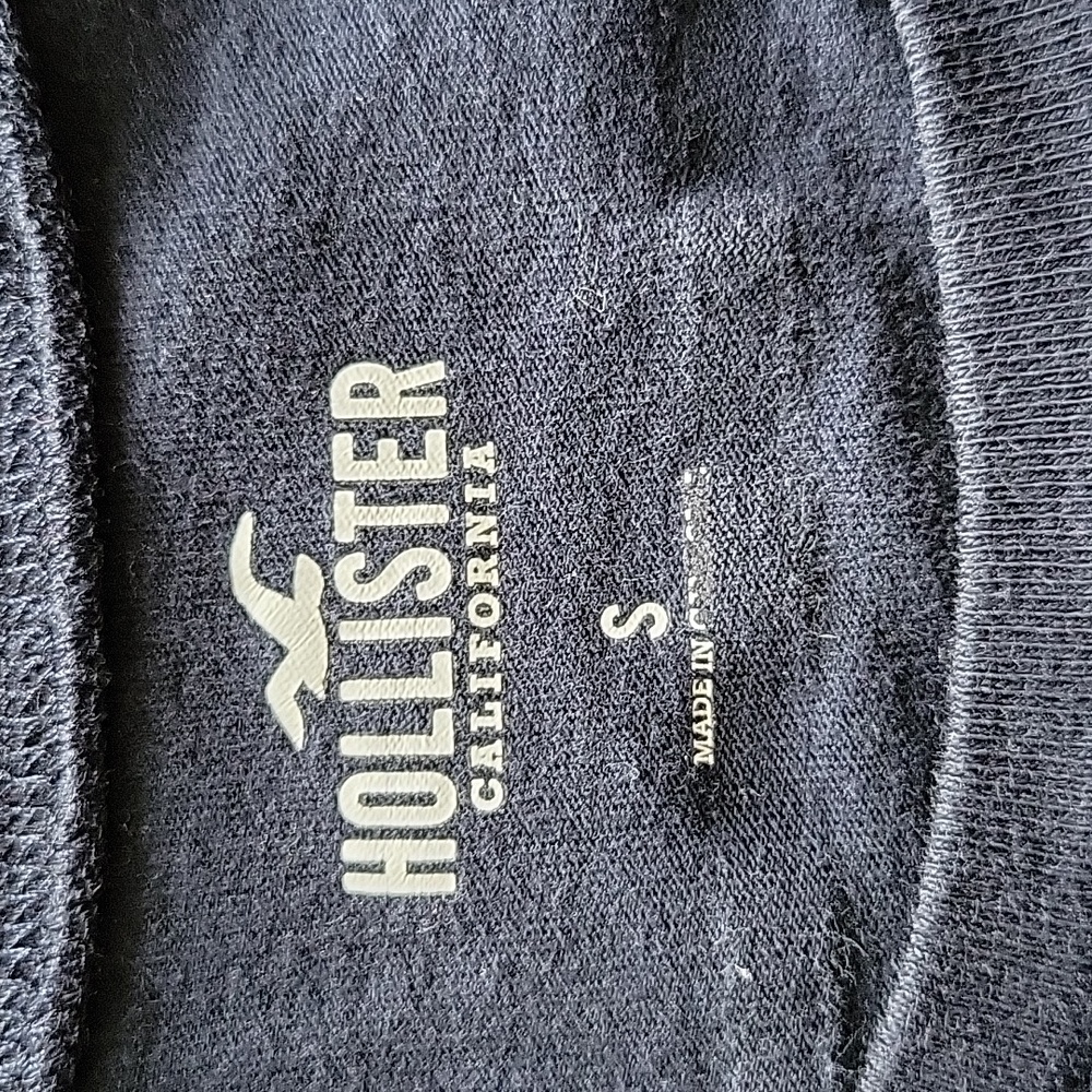 Hollister Long-sleeve Tee - Picture 5 of 6